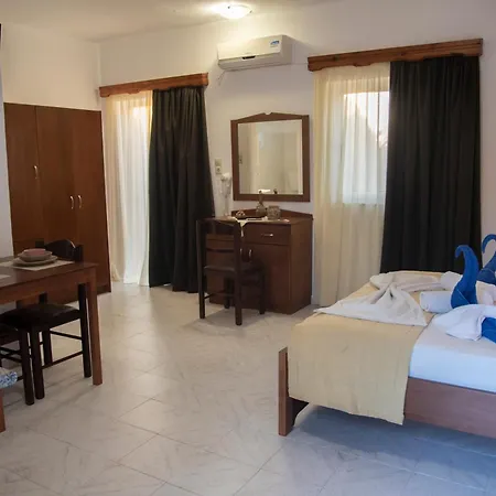 Nikos بيت ضيافة Kéfalos