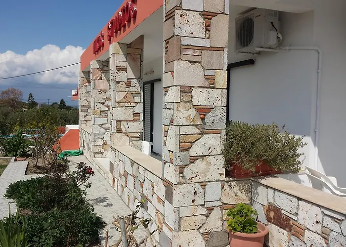 Nikos Studios Gasthof