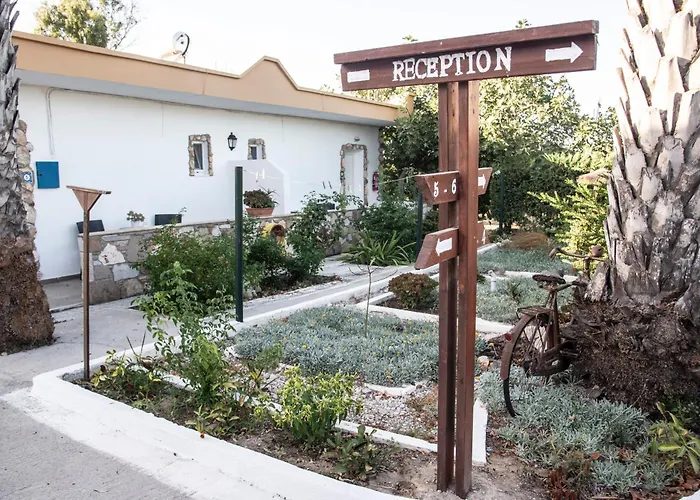 Nikos Studios Gasthof 4*