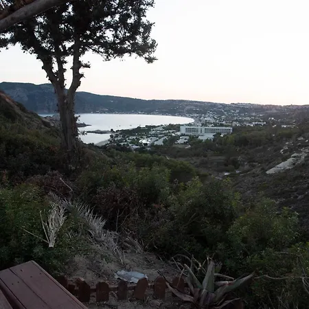 Nikos Πανσιόν 4*