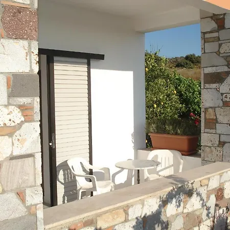 Nikos Πανσιόν 4*