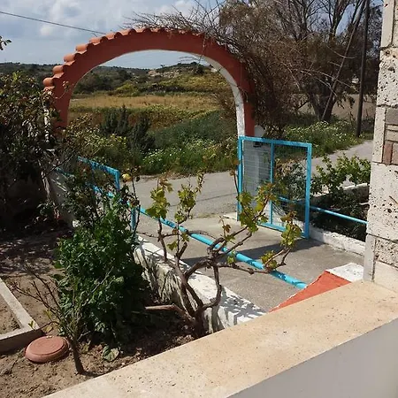 בית הארחה Nikos קפלוס