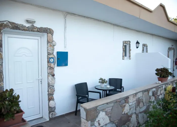 ゲストハウス Nikos